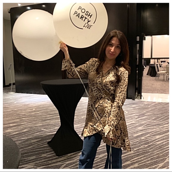 Dresses & Skirts - ✨PARIS✨chic wrap tunic dress